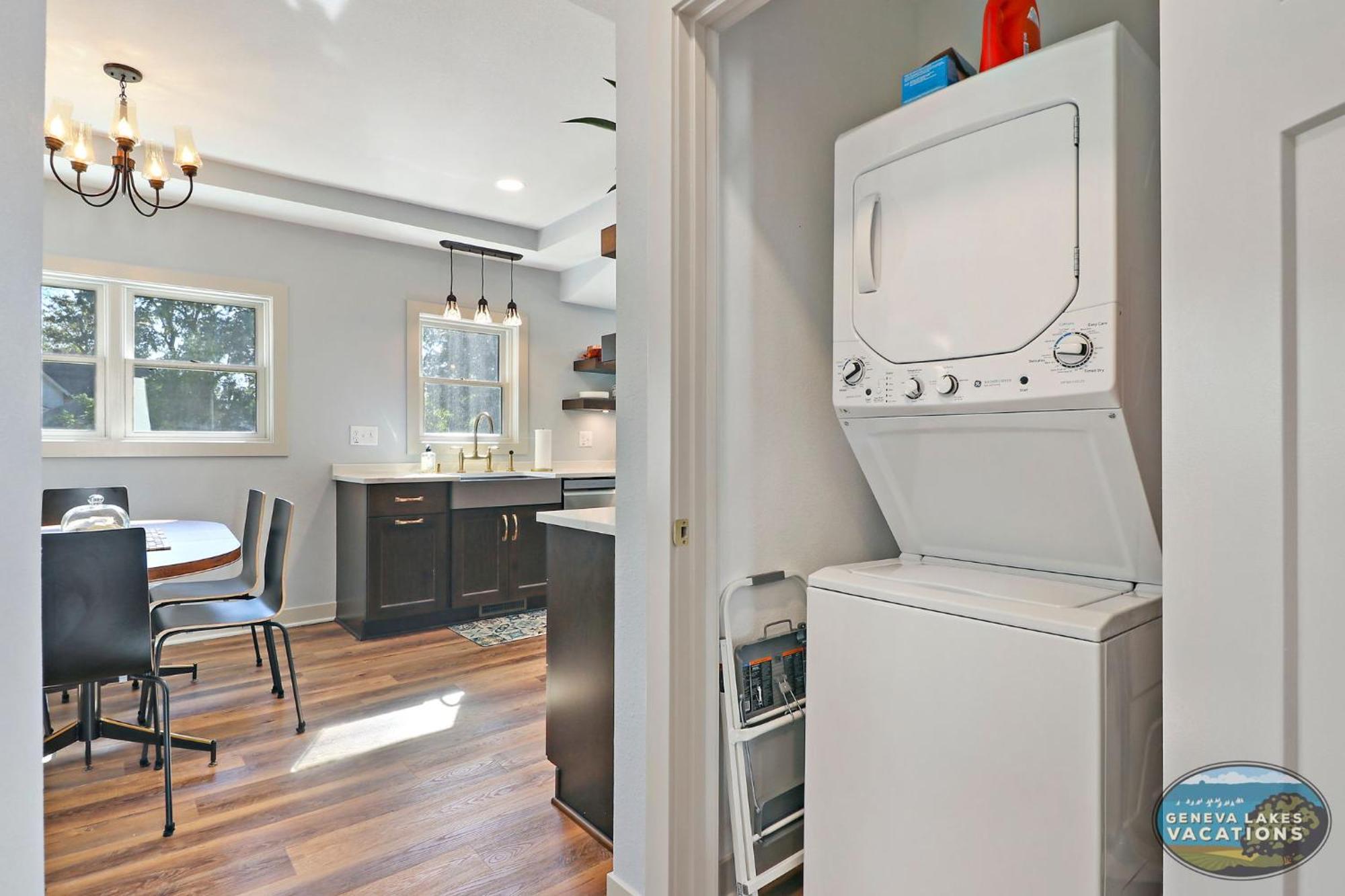 Sage Street Bungalow- Beautifully Renovated, Historical Home Walking Distance To Downtown レイク・ジェニーバ エクステリア 写真
