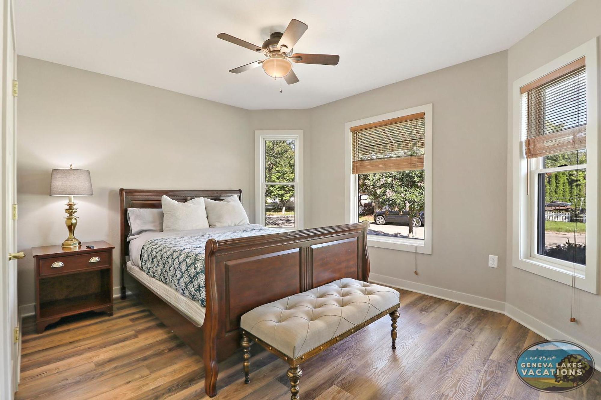 Sage Street Bungalow- Beautifully Renovated, Historical Home Walking Distance To Downtown レイク・ジェニーバ エクステリア 写真