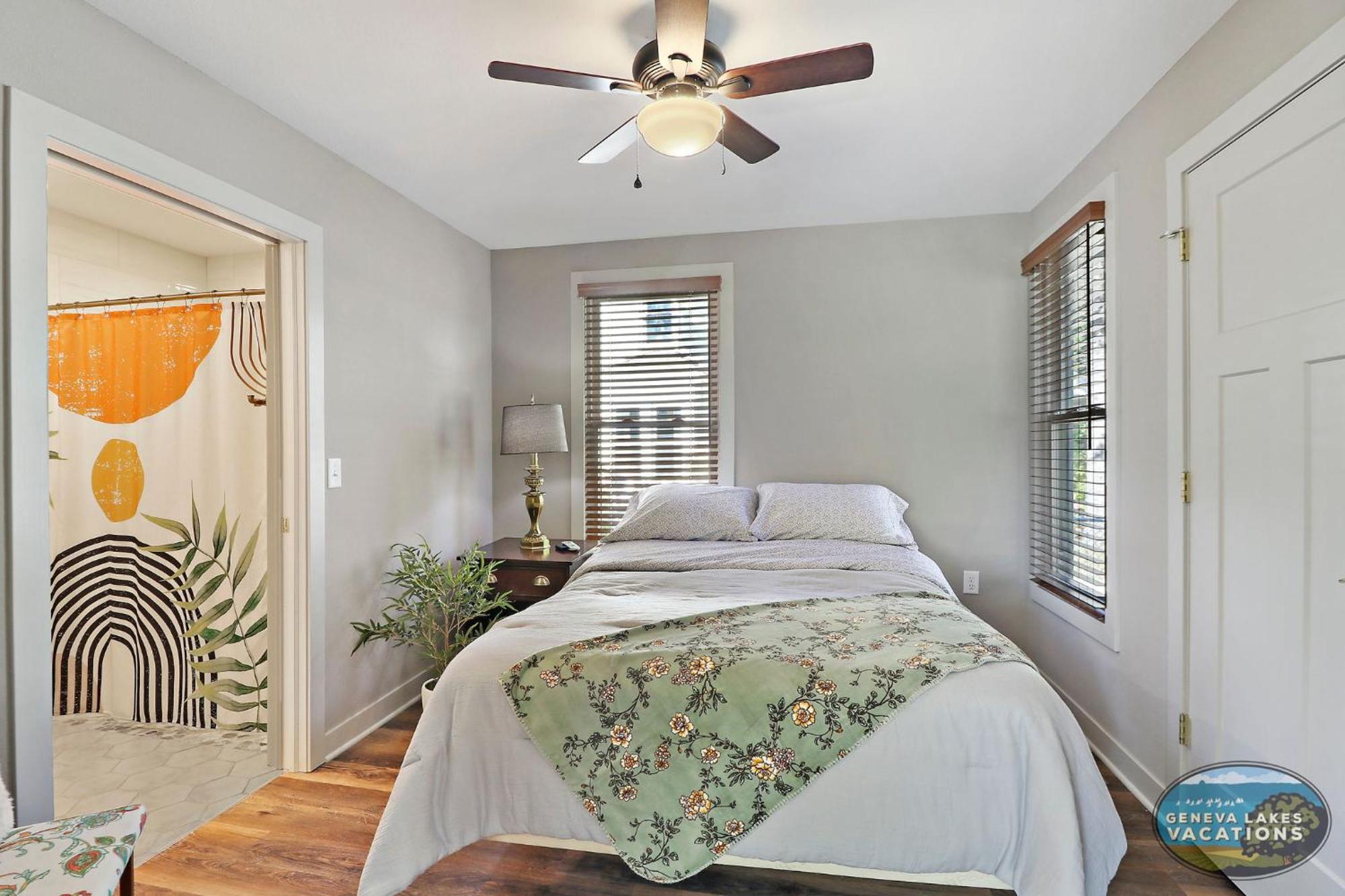 Sage Street Bungalow- Beautifully Renovated, Historical Home Walking Distance To Downtown レイク・ジェニーバ エクステリア 写真