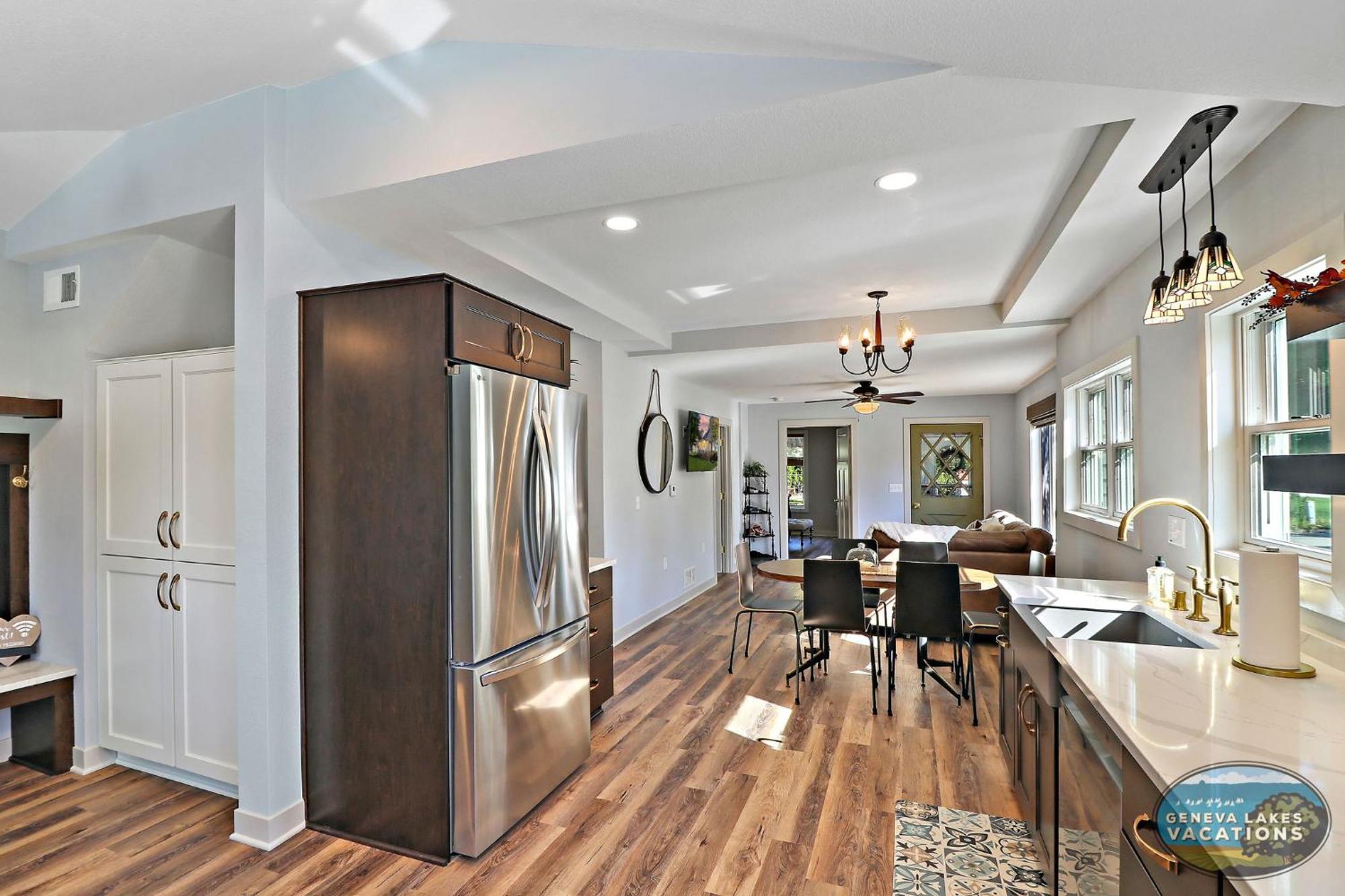 Sage Street Bungalow- Beautifully Renovated, Historical Home Walking Distance To Downtown レイク・ジェニーバ エクステリア 写真