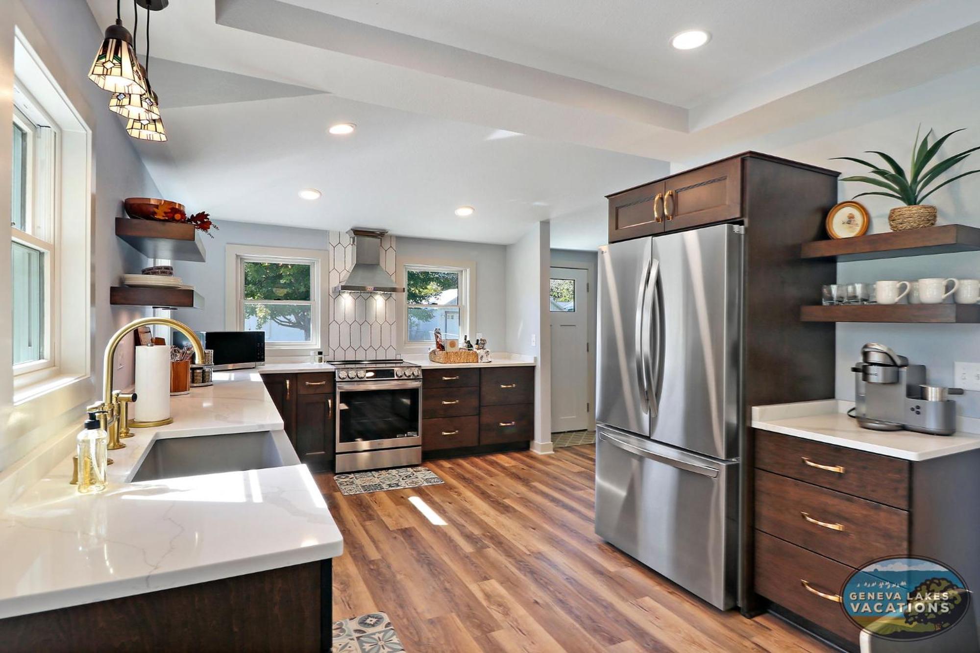 Sage Street Bungalow- Beautifully Renovated, Historical Home Walking Distance To Downtown レイク・ジェニーバ エクステリア 写真